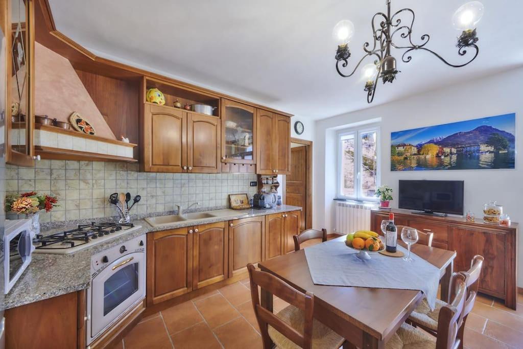 Casa Ducale Como Lake View Mandello del Lario Kültér fotó